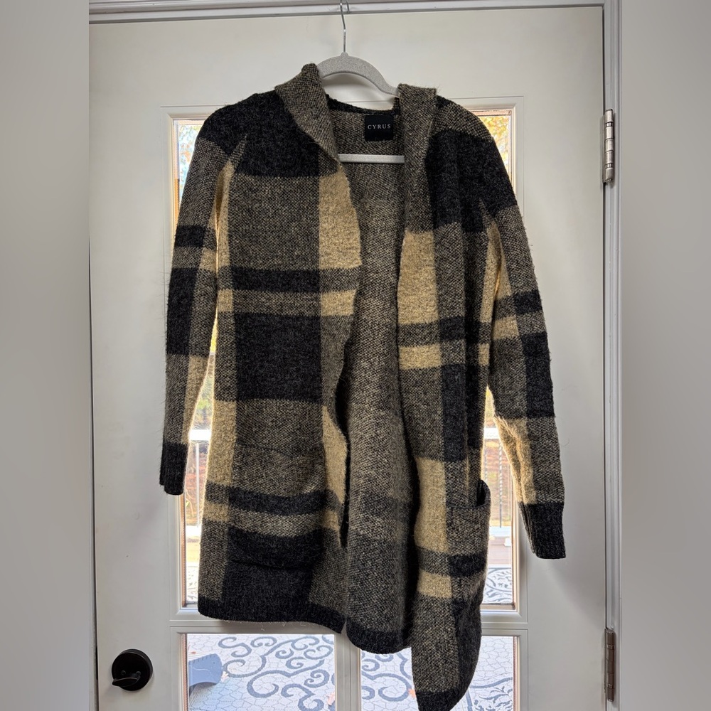 Cyrus Plaid Cardigan with hood